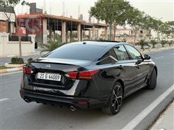 نيسان ألتيما